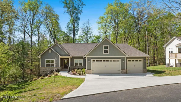 $625,000 | 171 Oostanali Trace, Loudon, TN 37774