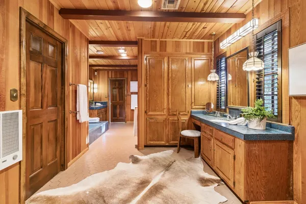 $1,300,000 | 5957 Sarah Court, Carmichael, CA 95608