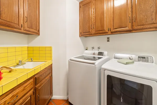 $1,300,000 | 5957 Sarah Court, Carmichael, CA 95608