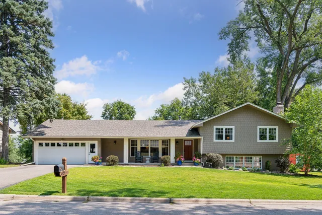 $1,015,000 | 4929 Ridge Road, Edina, MN 55436