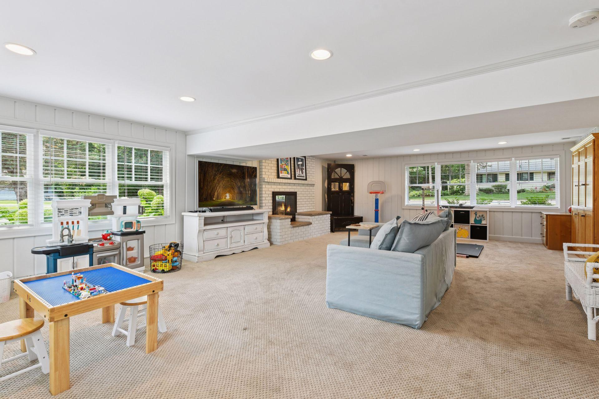 4929 Ridge Road Edina, MN 55436 - Photo 36 of 47