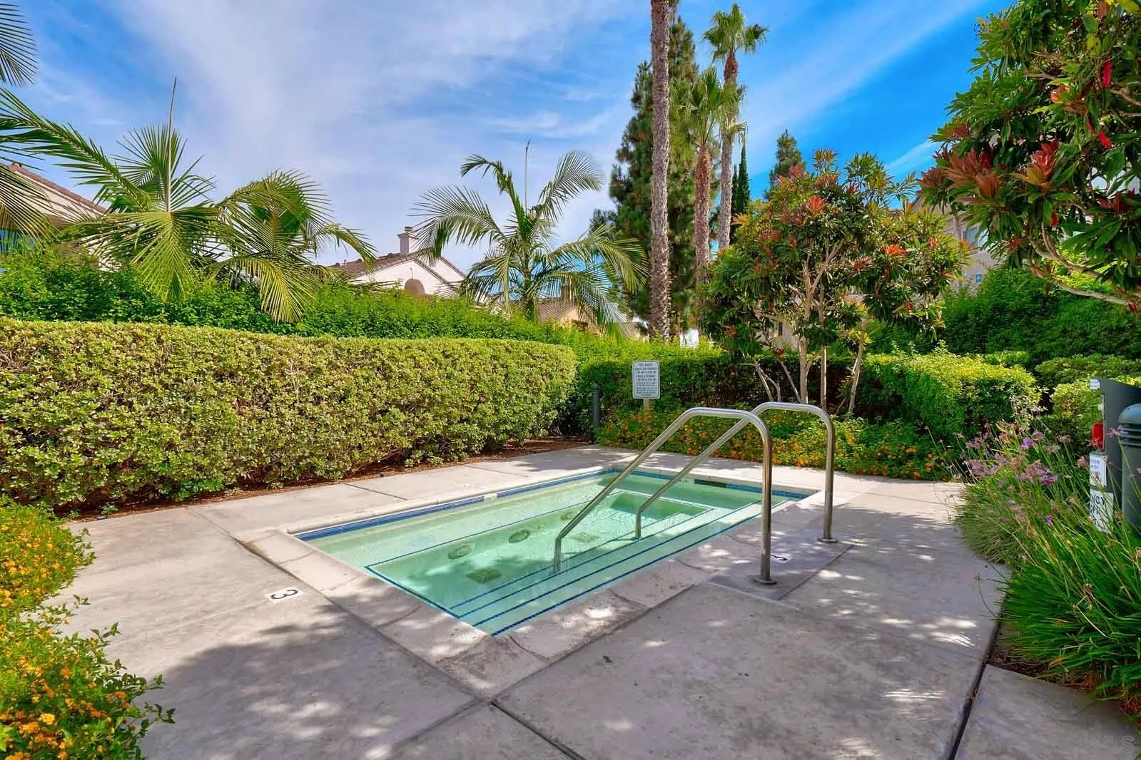 5512 Renaissance Avenue, Unit 3 San Diego, CA 92122 - Photo 44 of 57 a view of a park