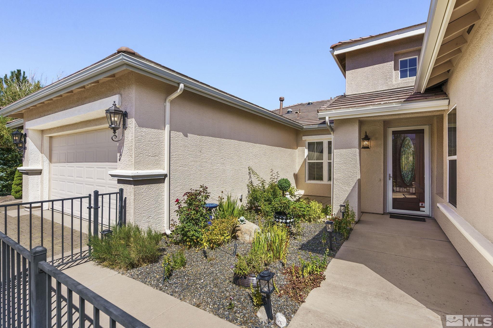 14880 Redmond Drive Reno, NV 89511 - Photo 4 of 24 Photo 4