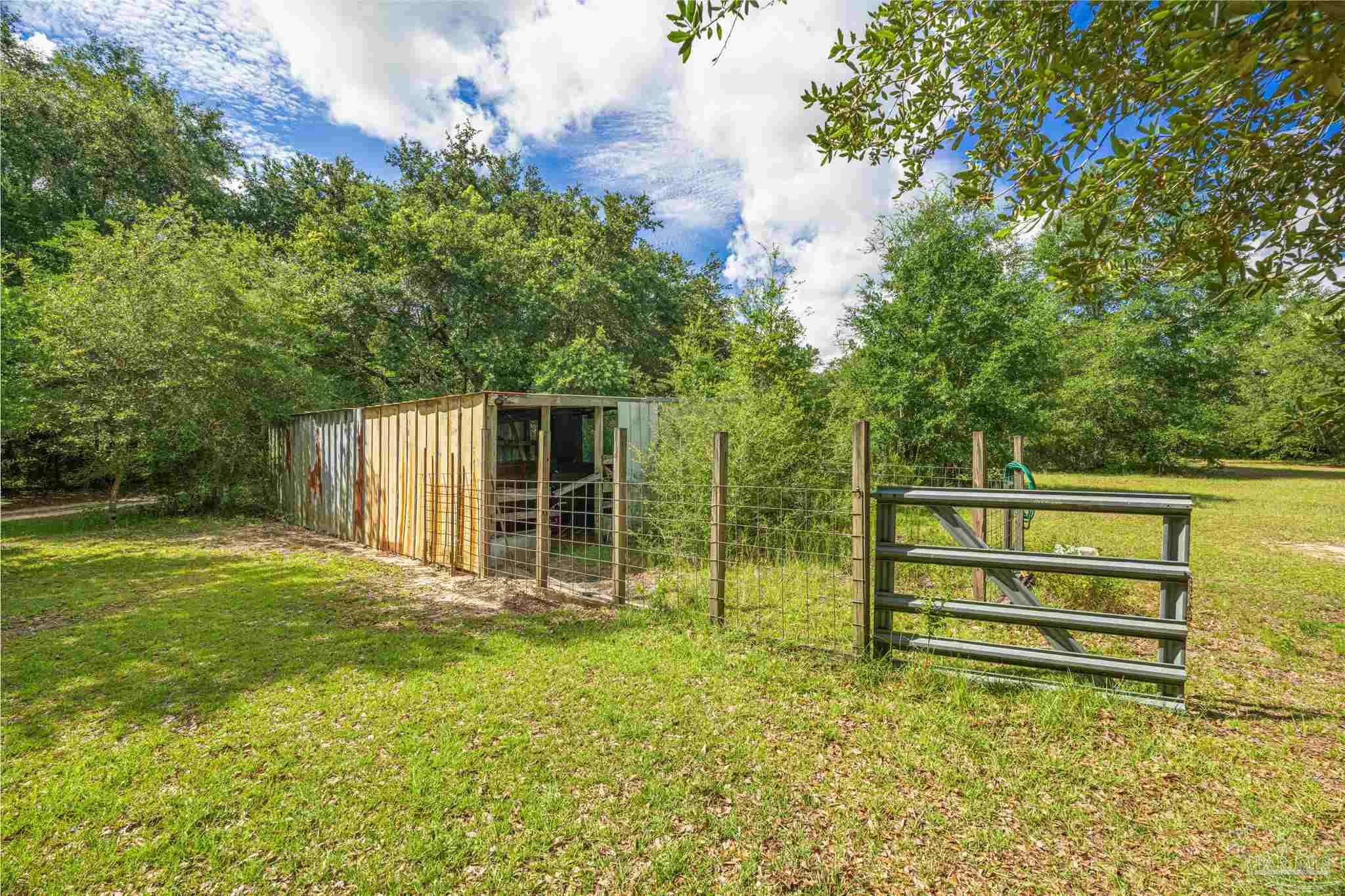9069 Hay Meadow Road Milton, FL 32583 - Photo 12 of 46