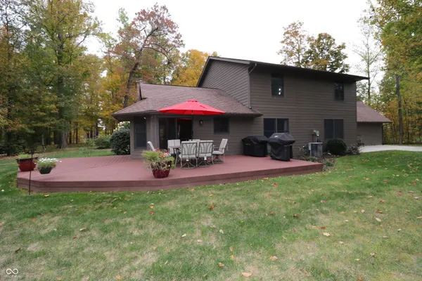 $449,900 | 226 Lakeshore Drive, Batesville, IN 47006