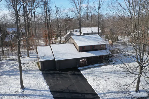 $449,900 | 226 Lakeshore Drive, Batesville, IN 47006