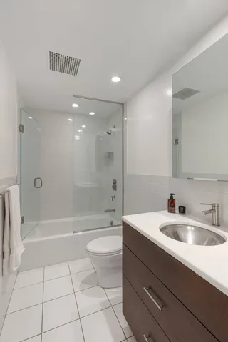 $1,000,000 | 39 East 12th Street, Unit 308 | Greenwich Village