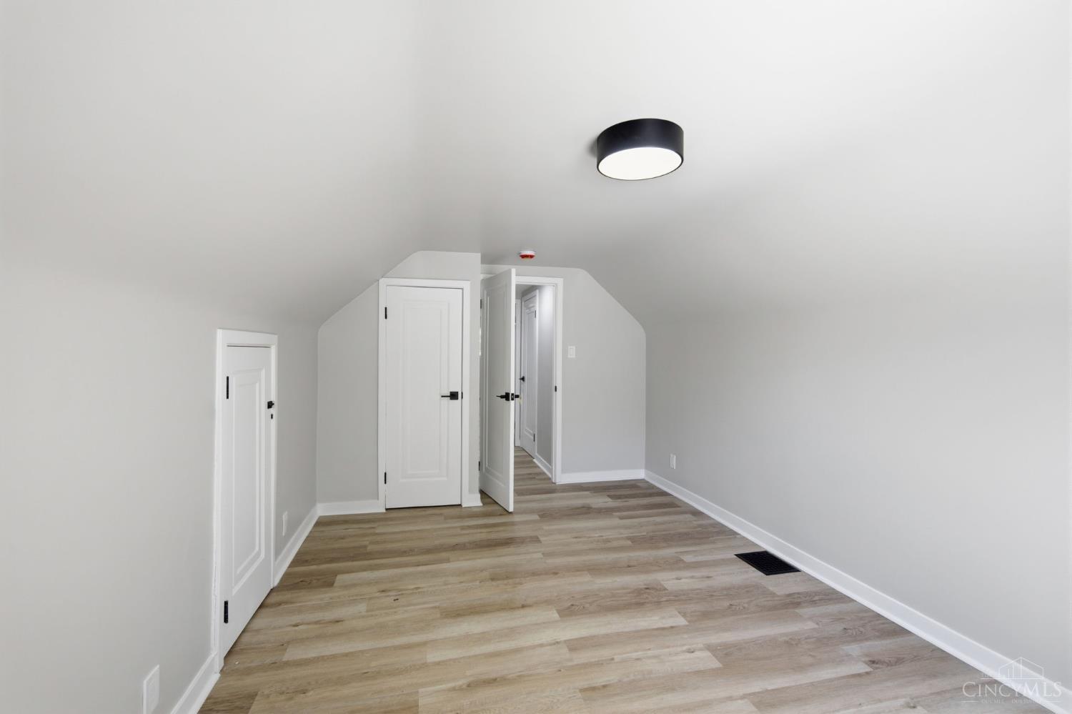 8801 Plainfield Road Cincinnati, OH 45236 - Photo 40 of 63