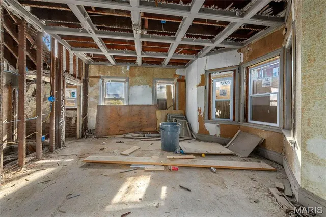 $159,900 | 5872 Cabanne Avenue, St. Louis, MO 63112