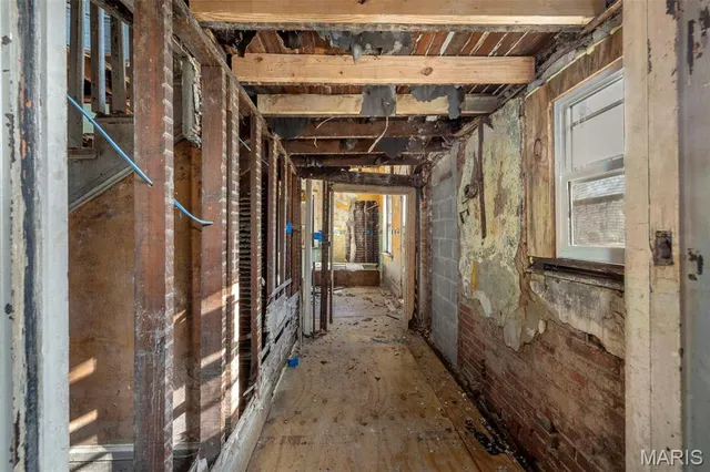 $159,900 | 5872 Cabanne Avenue, St. Louis, MO 63112