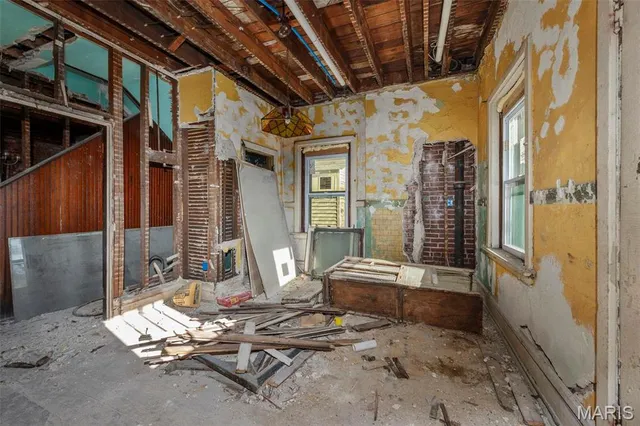 $159,900 | 5872 Cabanne Avenue, St. Louis, MO 63112