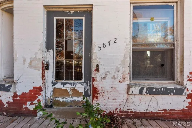 $159,900 | 5872 Cabanne Avenue, St. Louis, MO 63112
