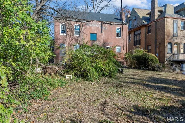 $159,900 | 5872 Cabanne Avenue, St. Louis, MO 63112