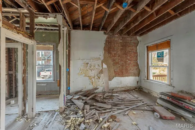 $159,900 | 5872 Cabanne Avenue, St. Louis, MO 63112