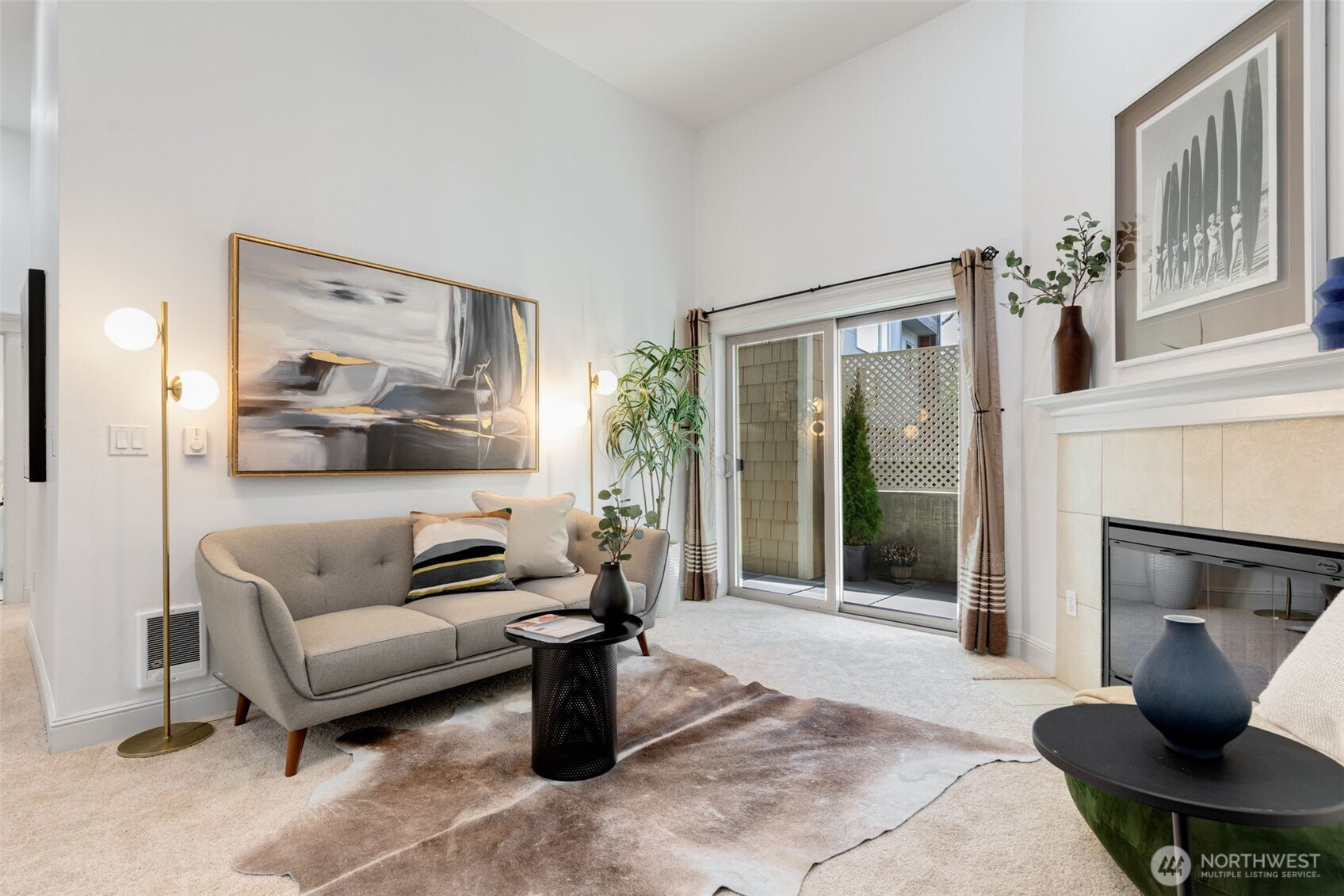 3150 West Government Way, Unit 101 Seattle, WA 98199 - Photo 2 of 37