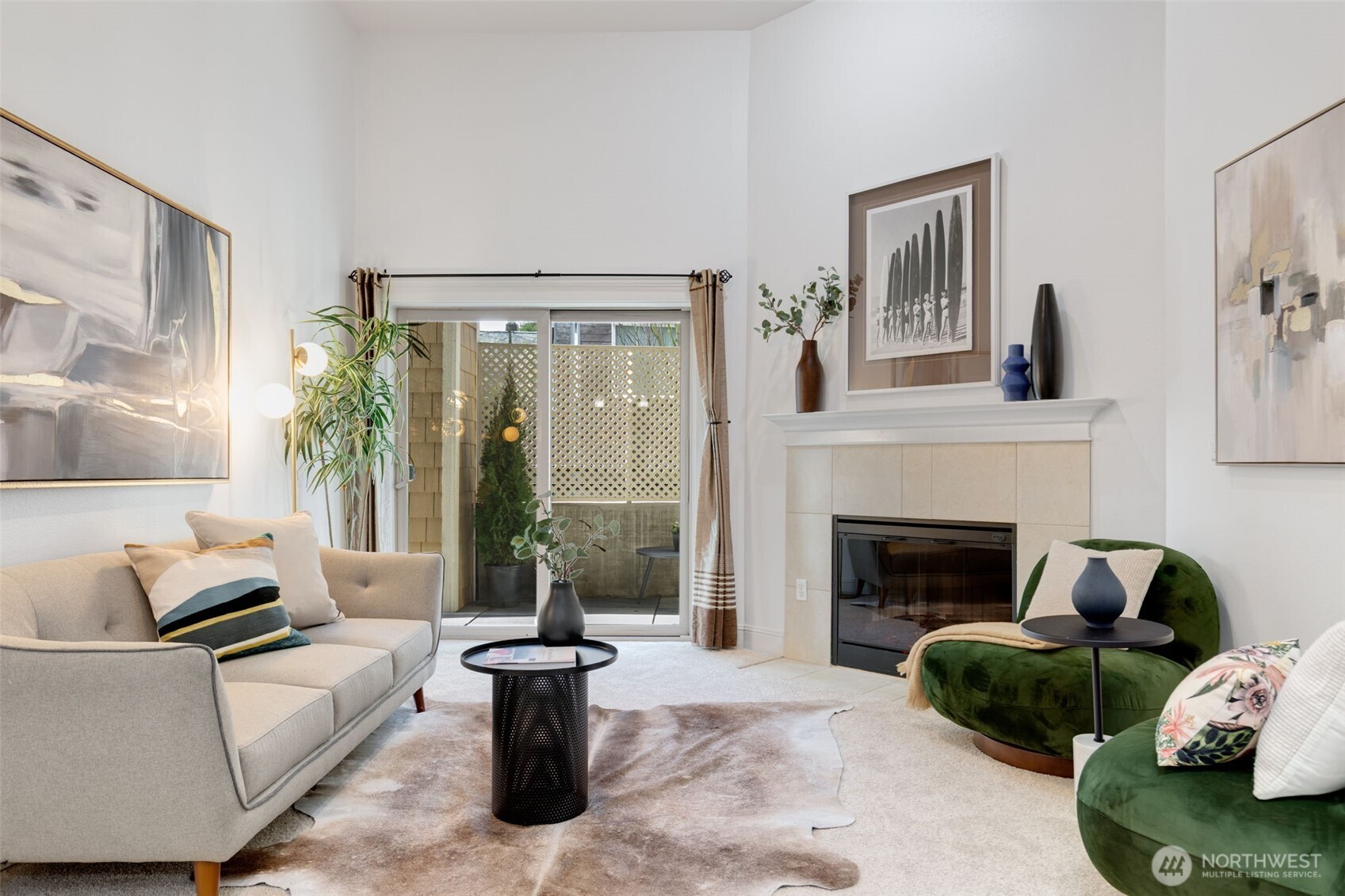 3150 West Government Way, Unit 101 Seattle, WA 98199 - Photo 3 of 37