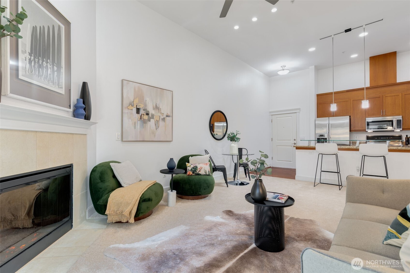 3150 West Government Way, Unit 101 Seattle, WA 98199 - Photo 5 of 37