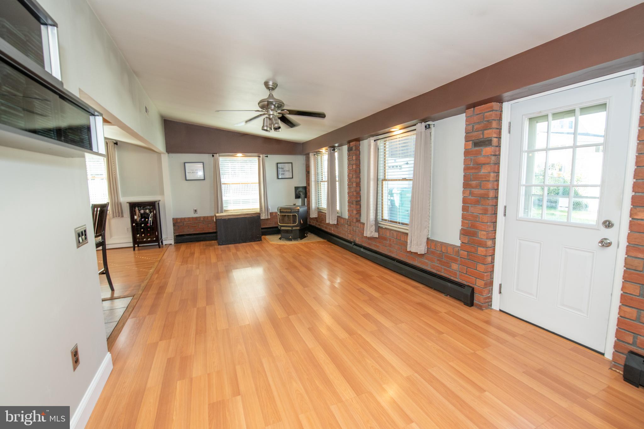 7 Canal Road Levittown, PA 19057 - Photo 23 of 41 Gallery Image 23