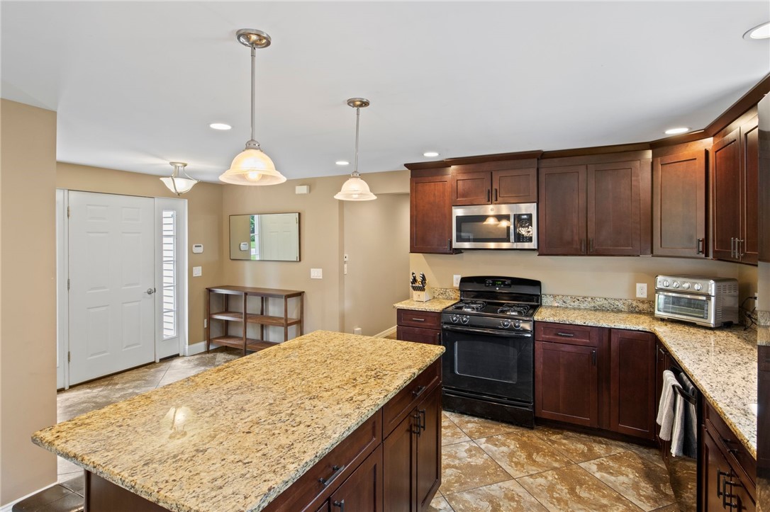 1258 State Road Webster, NY 14580 - Photo 9 of 46