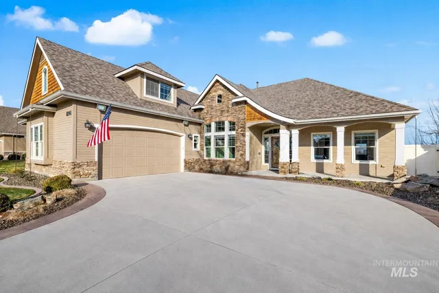 $699,900 | 2208 East Sicily Street, Meridian, ID 83642