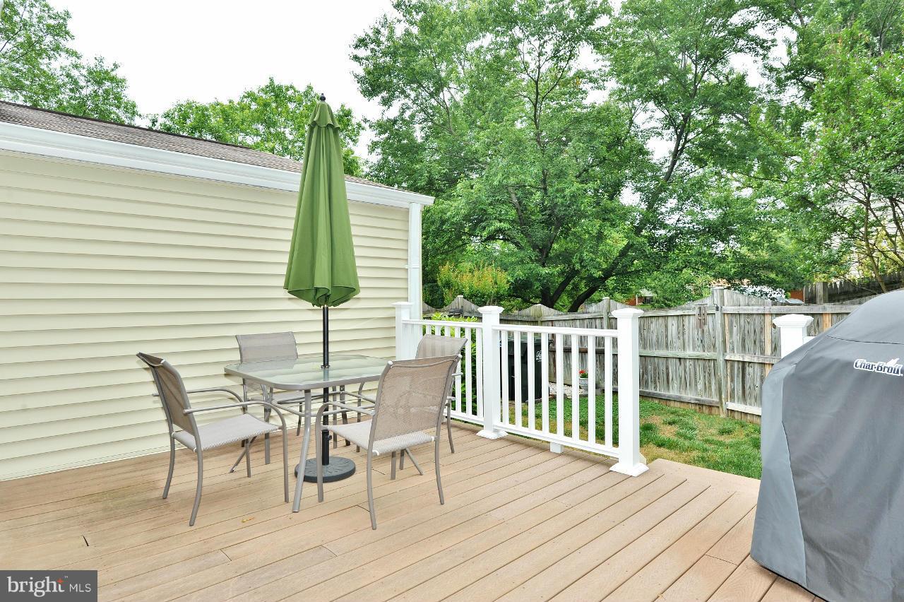 7017 Bedrock Road Alexandria, VA 22306 - Photo 12 of 30 Exterior (Rear)