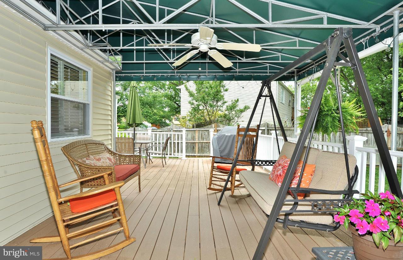 7017 Bedrock Road Alexandria, VA 22306 - Photo 10 of 30 Exterior (Rear)