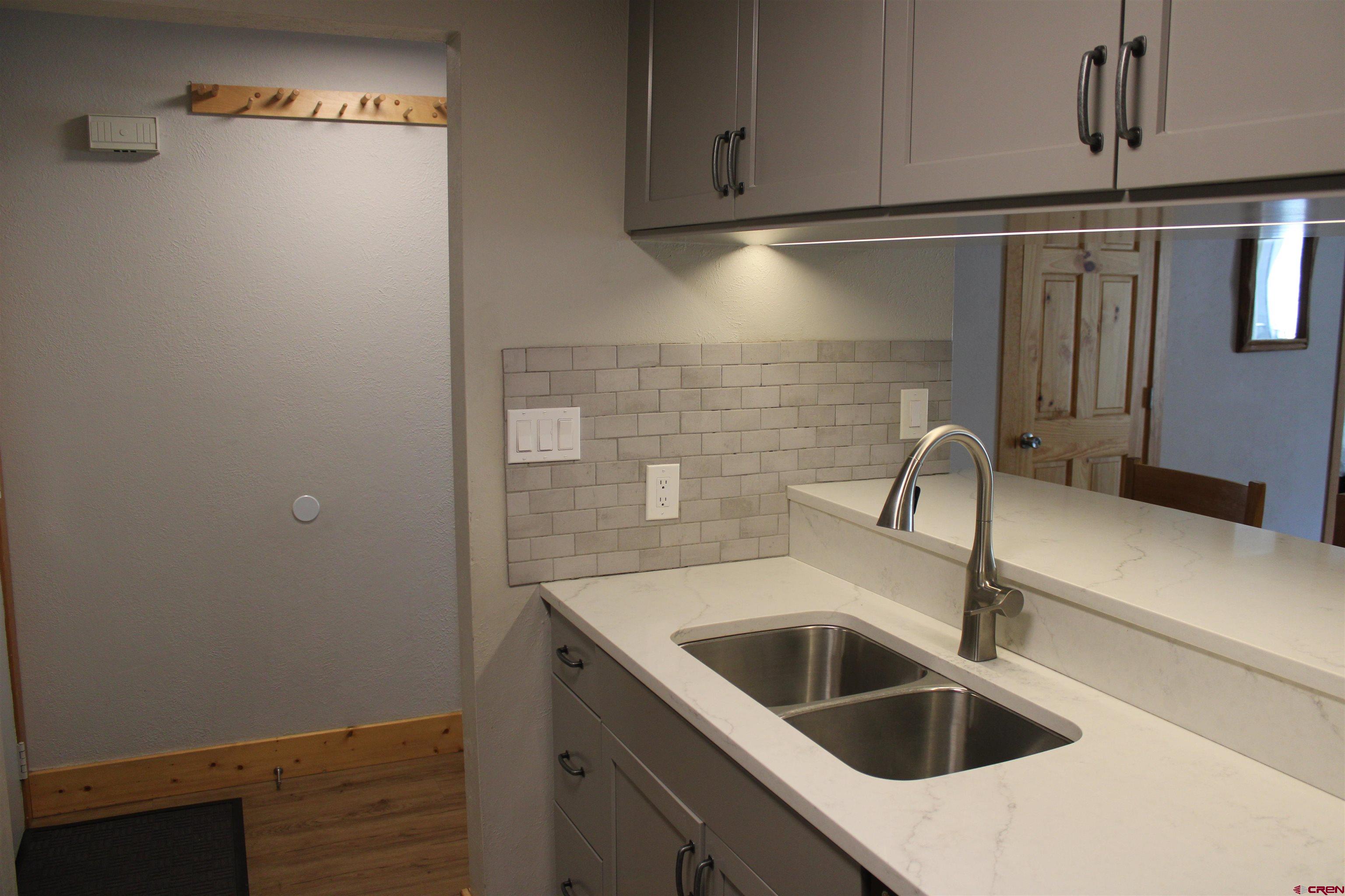 651 Gothic Road, Unit 412 Crested Butte, CO 81225 - Photo 9 of 41 Gallery Image 9