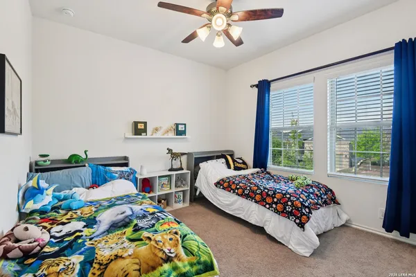 $2,250 | 13030 Vista Hollow, Live Oak, TX 78233