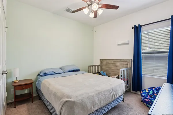 $2,250 | 13030 Vista Hollow, Live Oak, TX 78233