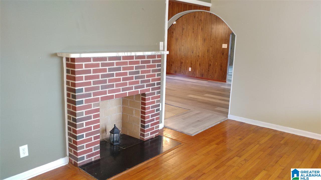 409 Gravity Hill Road Sylacauga, AL 35151 - Photo 7 of 17