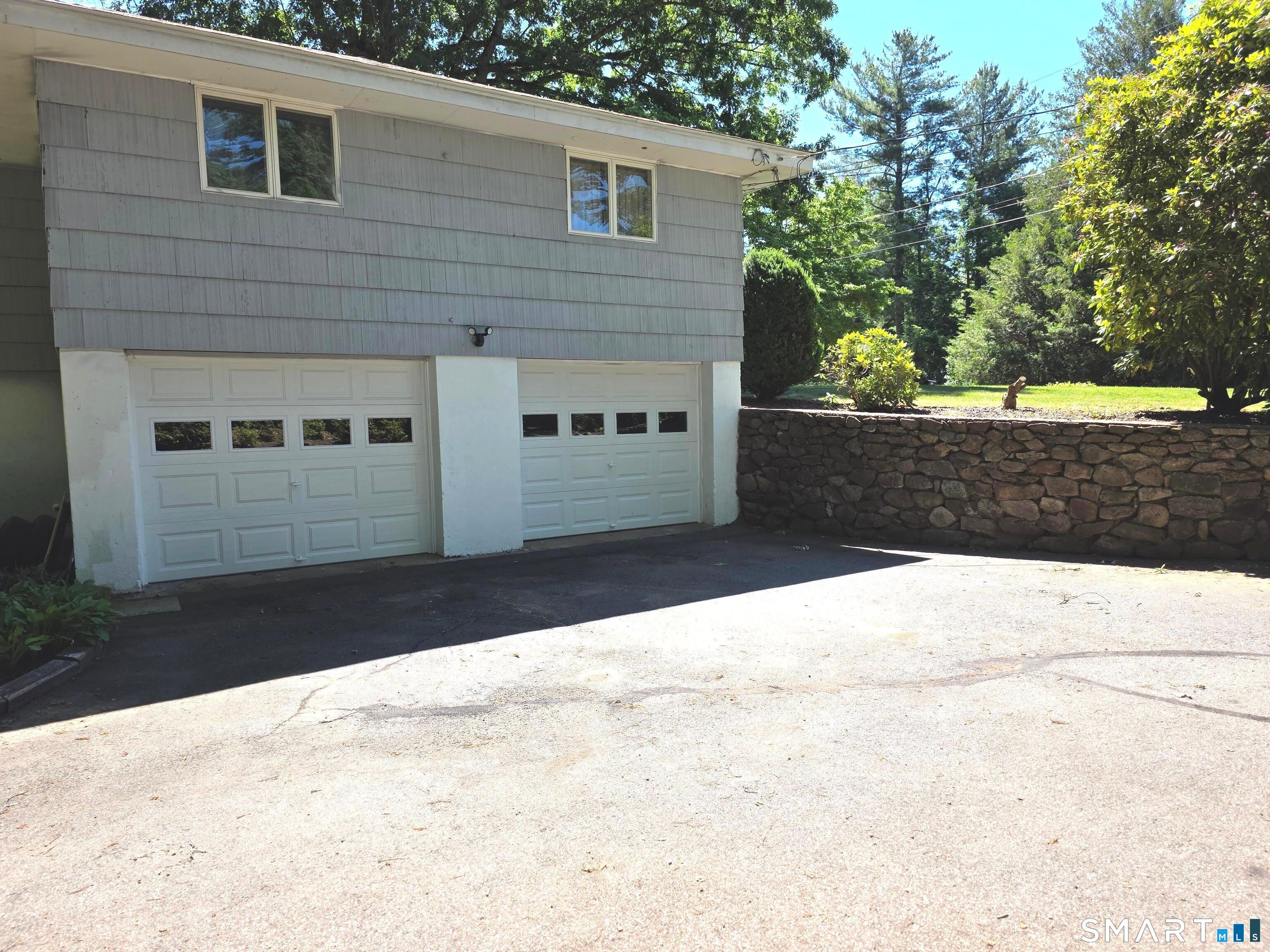 54 Hemlock Ridge Cheshire, CT 06410 - Photo 10 of 34