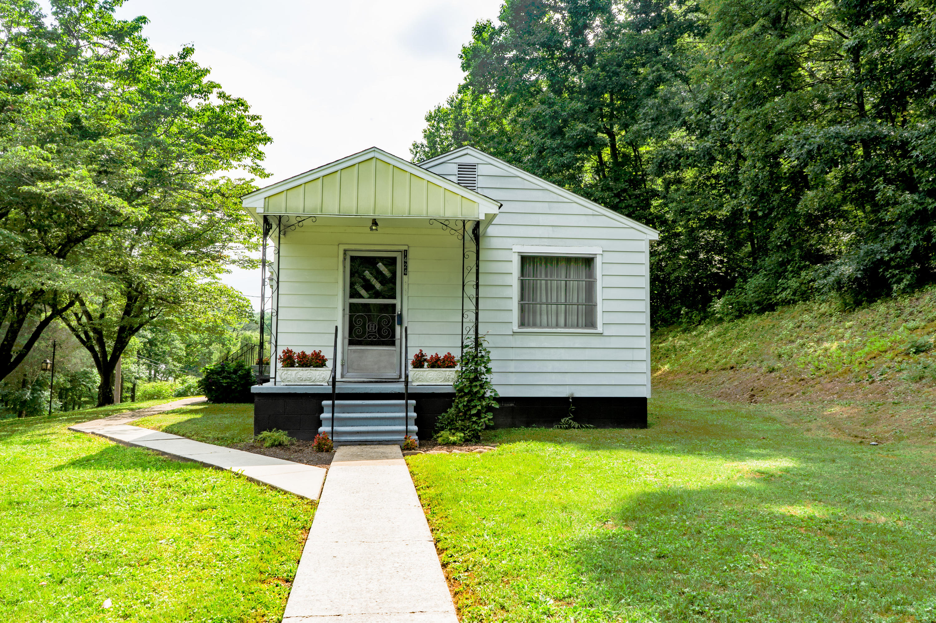 1424 Webster Road Harriman, TN 37748 - Photo 4 of 19 1424WebsterRd03