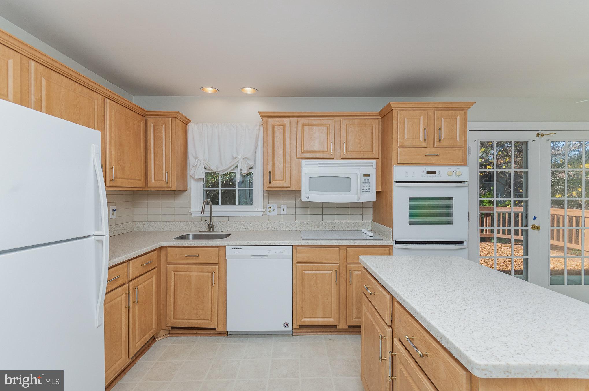 8238 Riverside Road Alexandria, VA 22308 - Photo 11 of 36