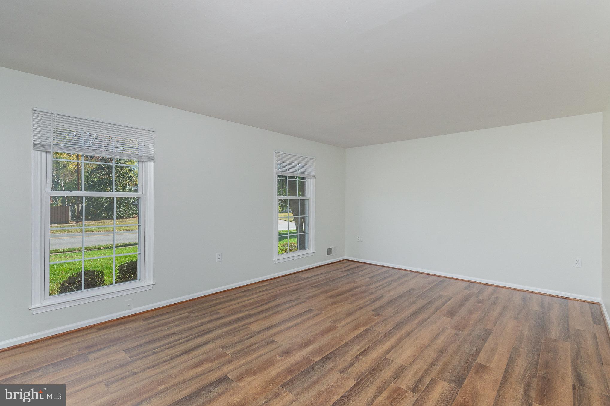 8238 Riverside Road Alexandria, VA 22308 - Photo 2 of 36