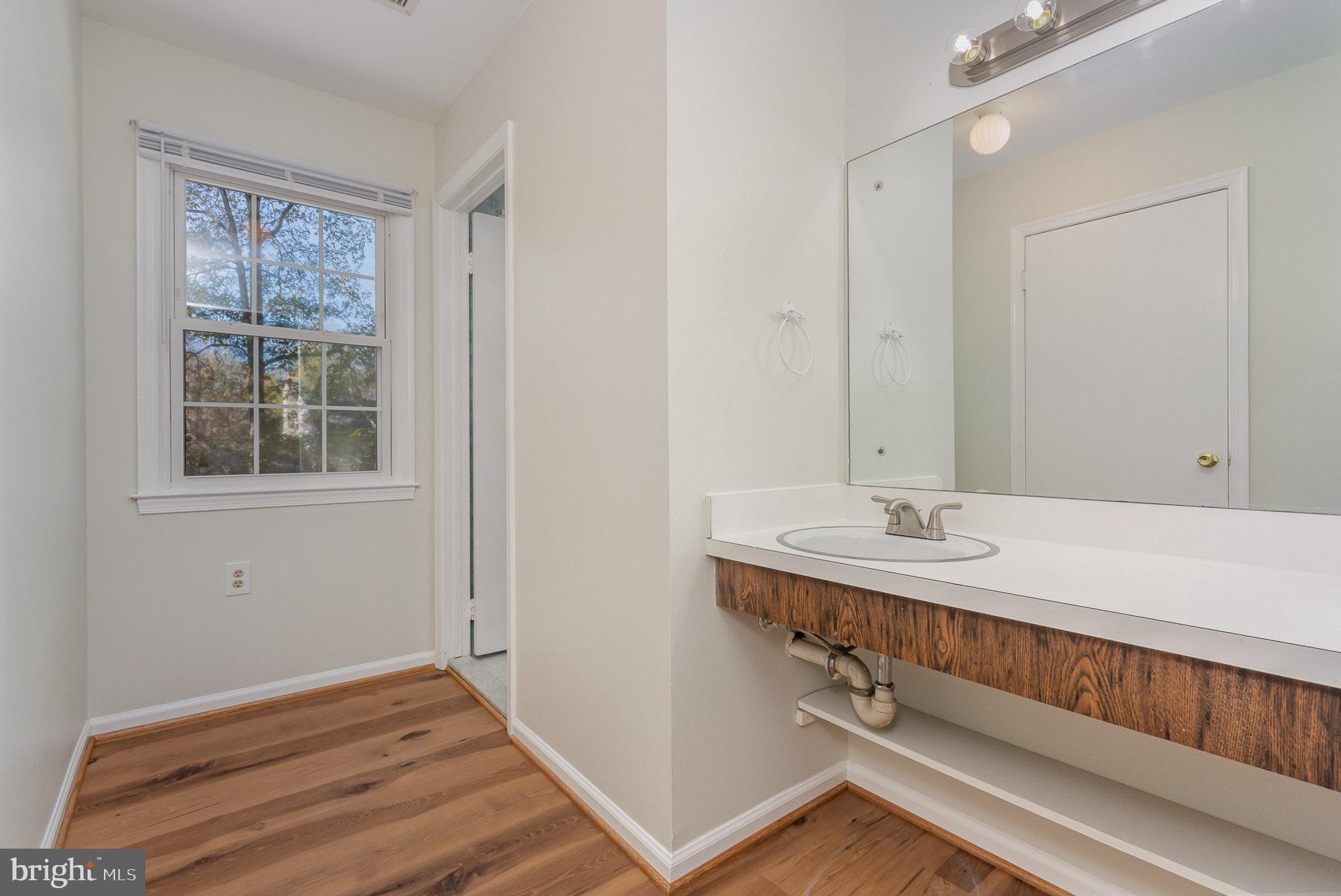 8238 Riverside Road Alexandria, VA 22308 - Photo 30 of 36