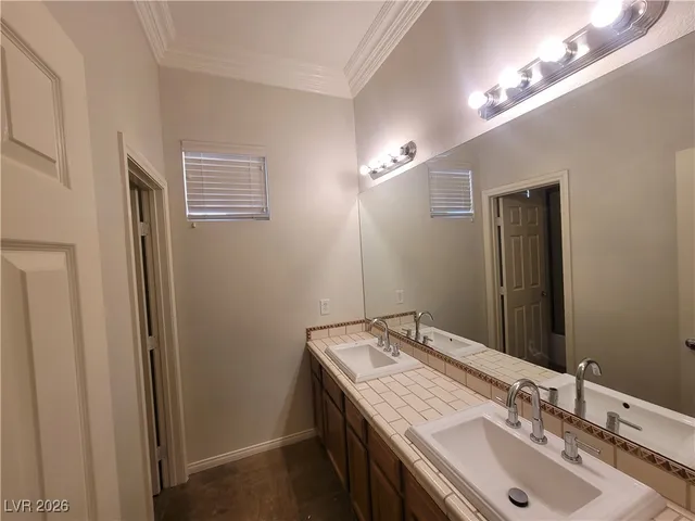 $2,600 | 9338 Wilderness Glen Avenue, Las Vegas, NV 89178