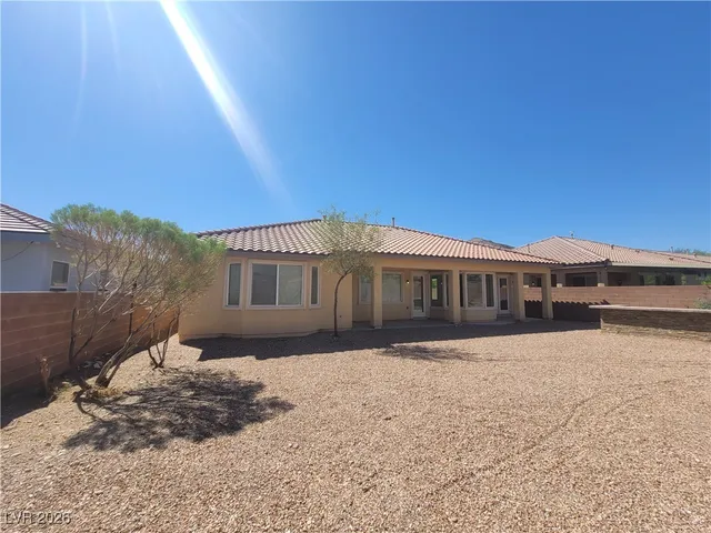 $2,600 | 9338 Wilderness Glen Avenue, Las Vegas, NV 89178
