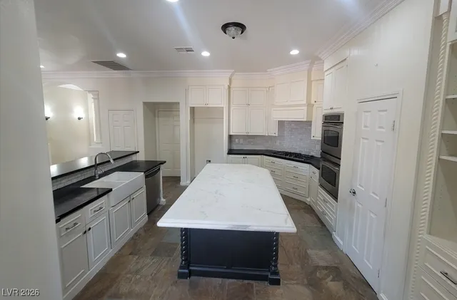 $2,600 | 9338 Wilderness Glen Avenue, Las Vegas, NV 89178