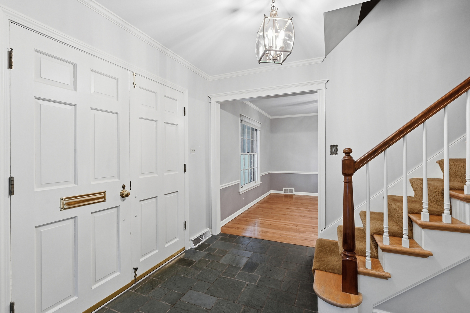 700 South Drive Burr Ridge, IL 60527 - Photo 2 of 28