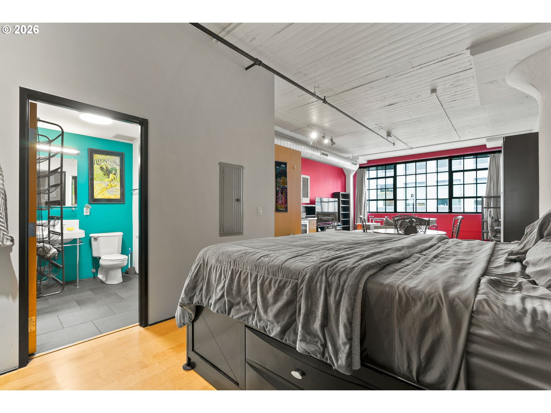 1400 Northwest Irving Street, Unit 402 Portland, OR 97209 - Photo 23 of 35