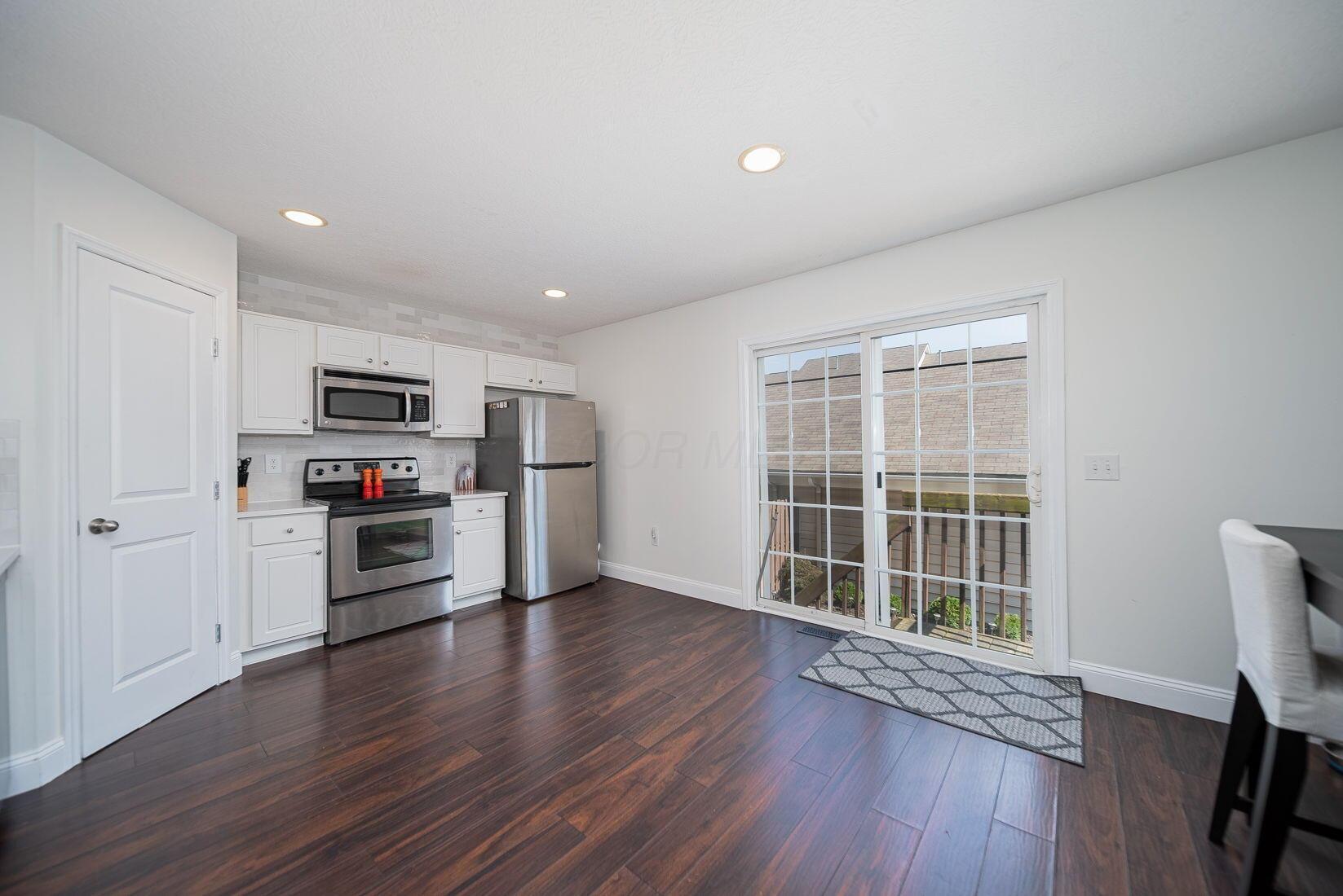 11-web-or-mls-Angelos Frezoulis - 6322 W