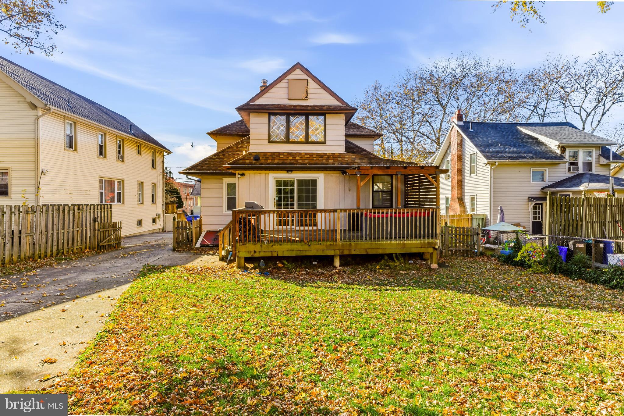 221 Richey Avenue Collingswood, NJ 08107 - Photo 4 of 35