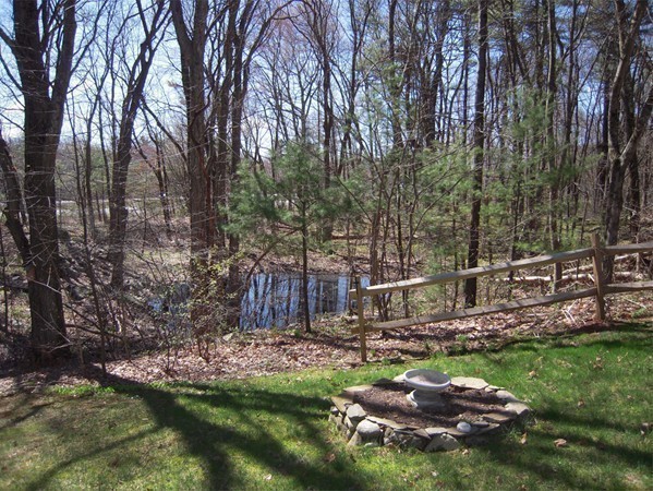 95 Sugar Road Bolton, MA 01740 - Photo 13 of 16