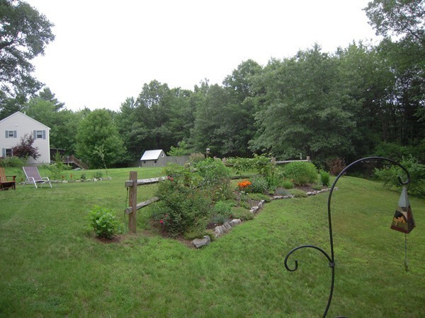 95 Sugar Road Bolton, MA 01740 - Photo 15 of 16