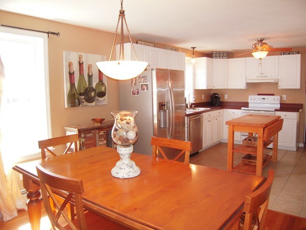 95 Sugar Road Bolton, MA 01740 - Photo 2 of 16