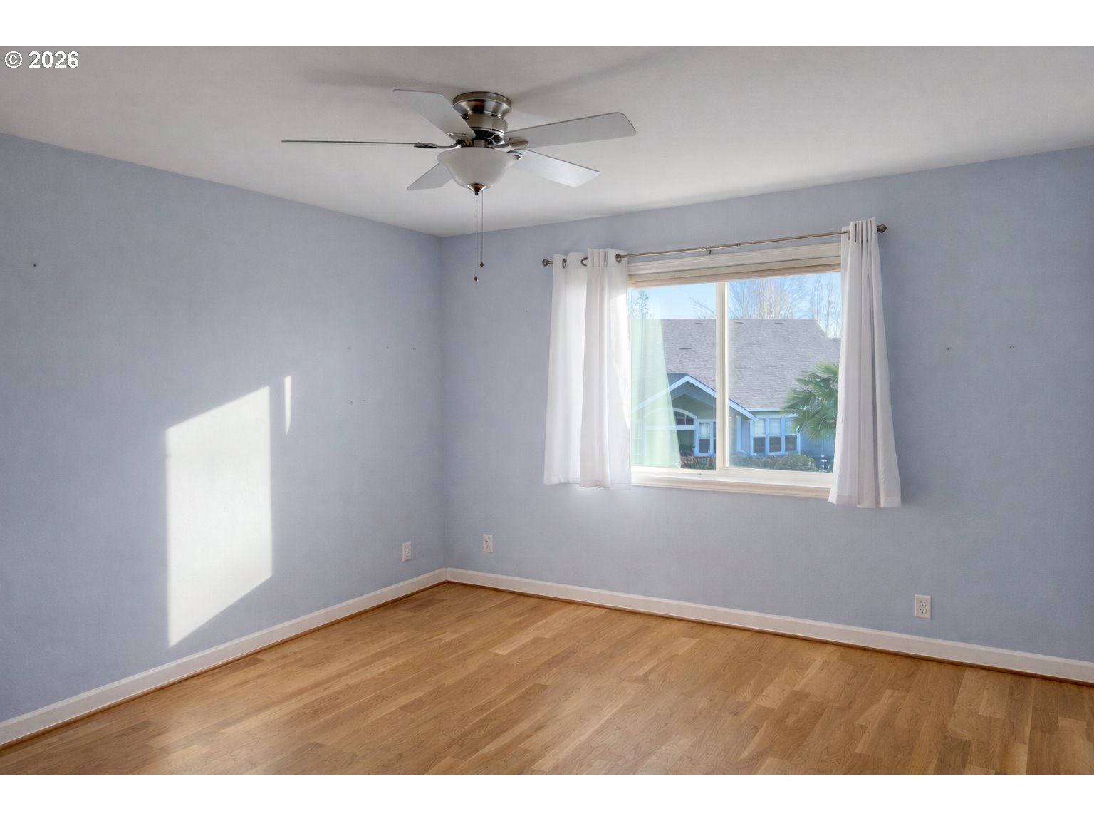 817 River Knoll Way Springfield, OR 97477 - Photo 18 of 29 Bedroom