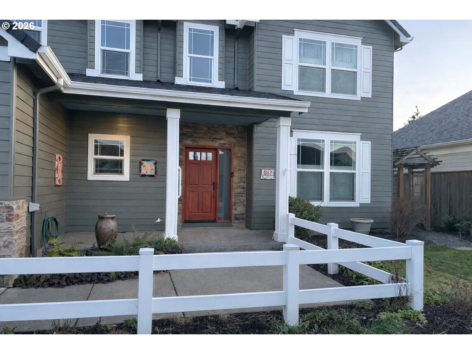 817 River Knoll Way Springfield, OR 97477 - Photo 2 of 29