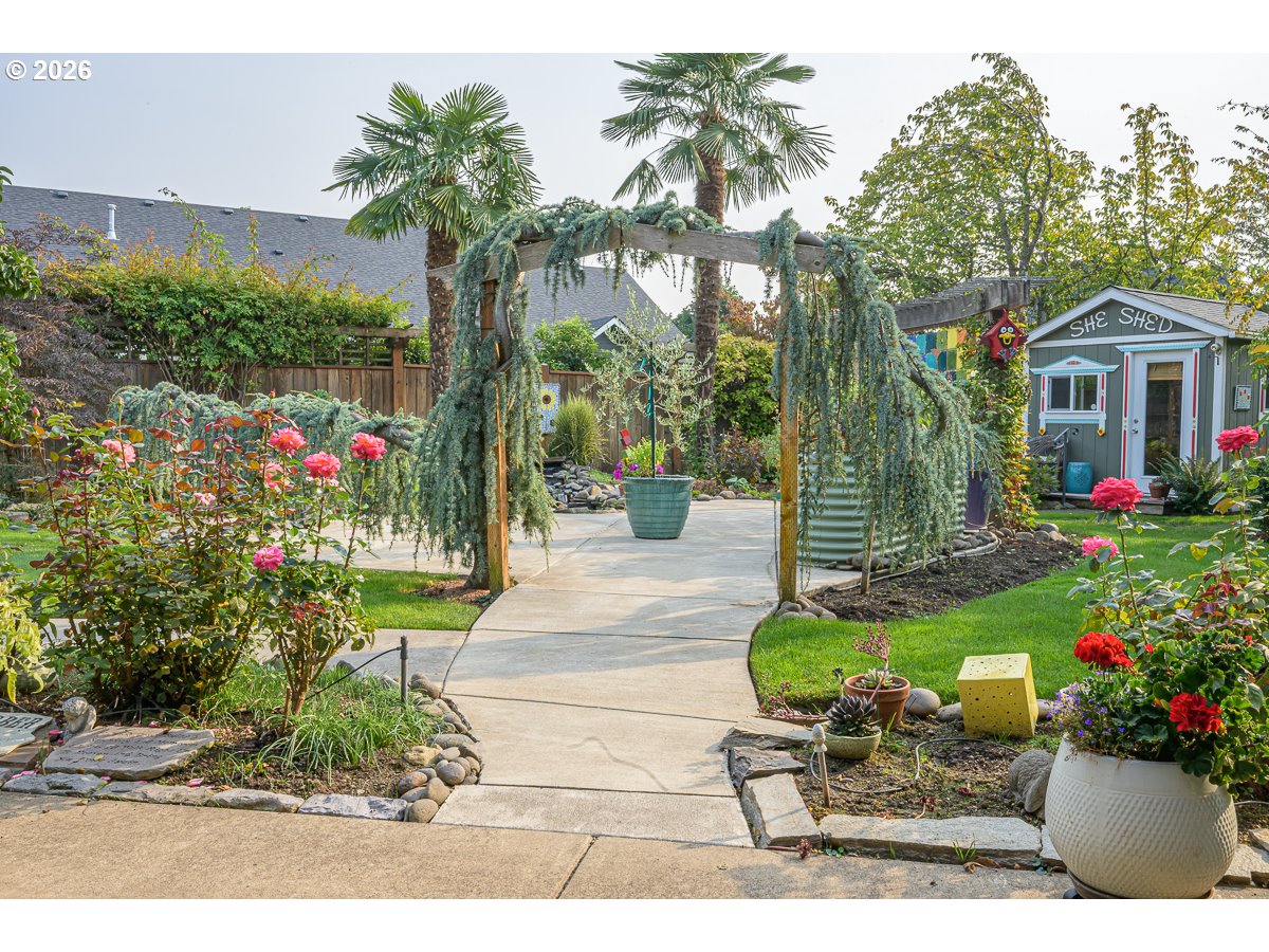 817 River Knoll Way Springfield, OR 97477 - Photo 22 of 29