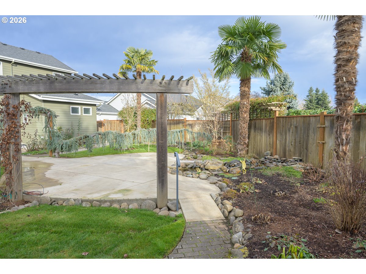 817 River Knoll Way Springfield, OR 97477 - Photo 27 of 29