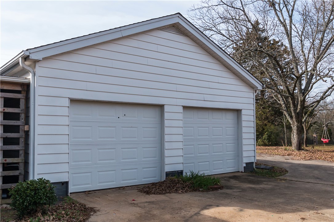 5900 Dobbins Bridge Road Anderson, SC 29626 - Photo 27 of 29